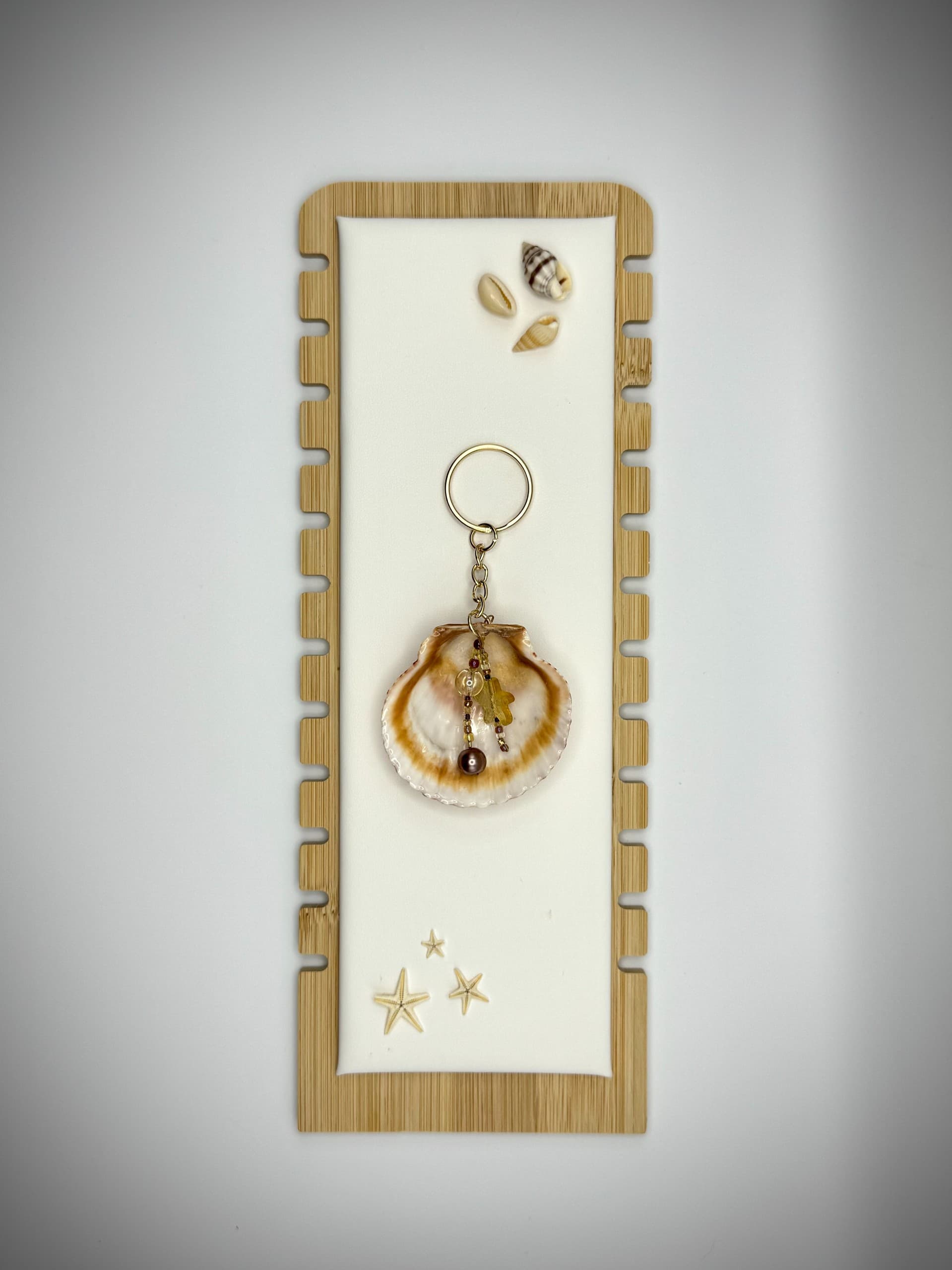 Scallop Shell Gold Ring Keychain with Inner Beading Detail