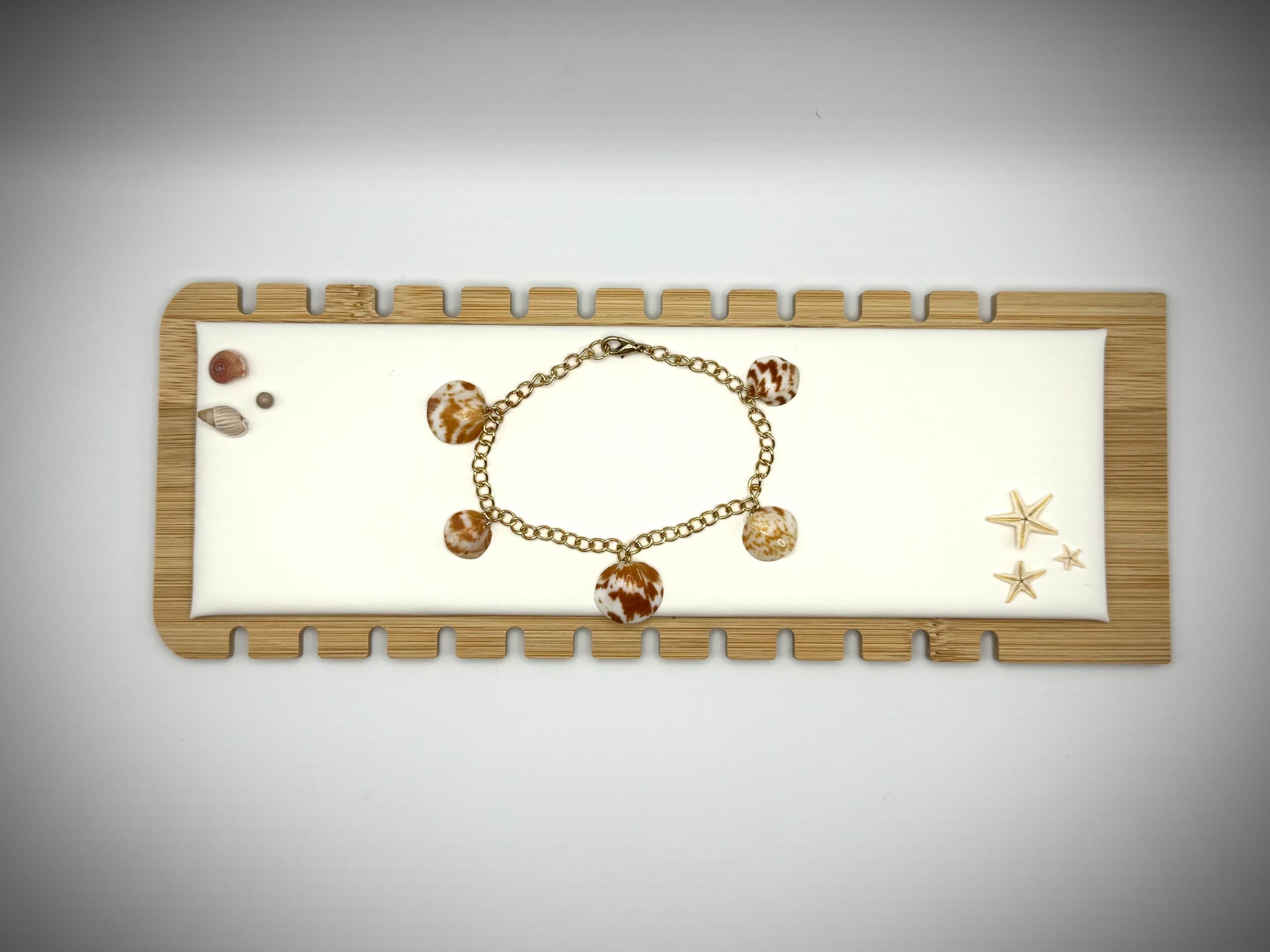 Calico Scallop Shell Bracelet