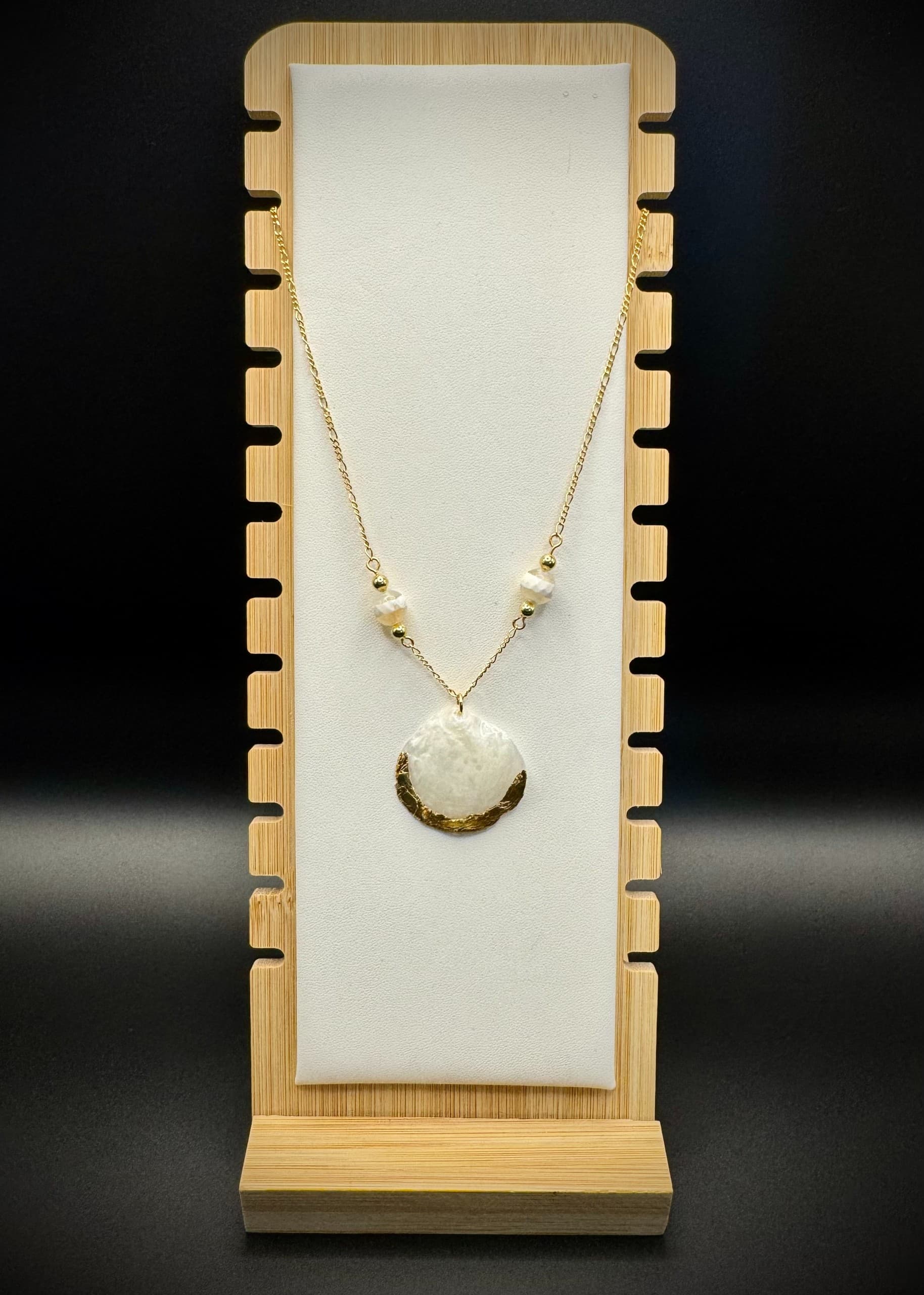 Gold-Leafed White Calico Scallop-Edged Shell Necklace